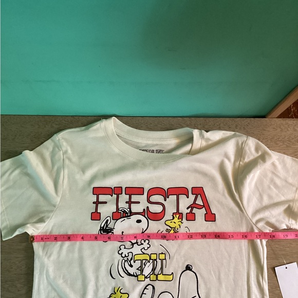 Peanuts Snoopy Fiesta Til Siesta Tee Size Medium - Picture 8 of 9